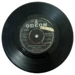 Avalukkendru Oru Manam Tamil EP Vinyl Records By MSV - Image 2